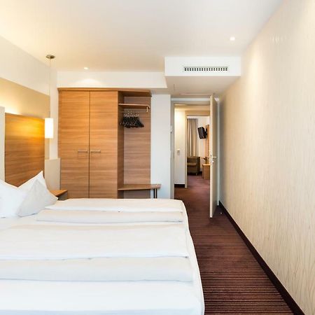 Hotel Cristal Munich Luaran gambar