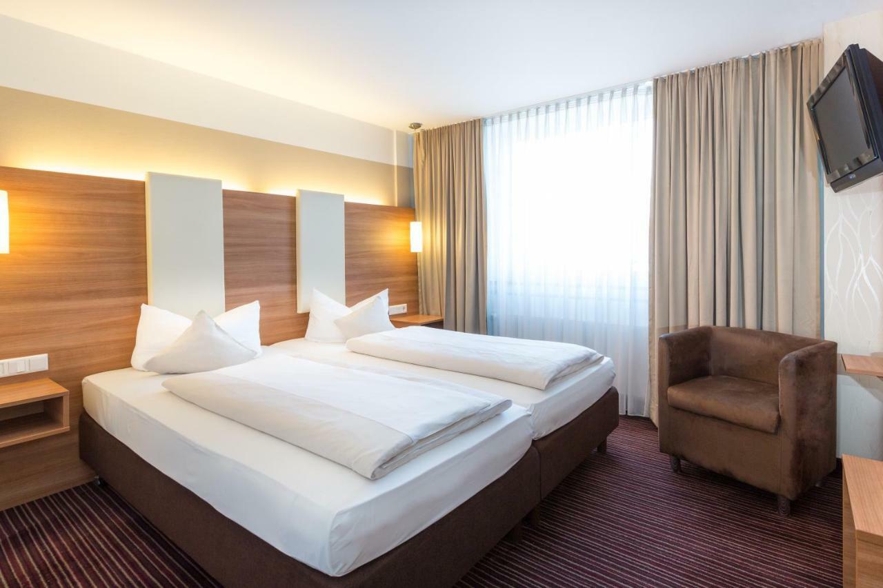 Hotel Cristal Munich Luaran gambar